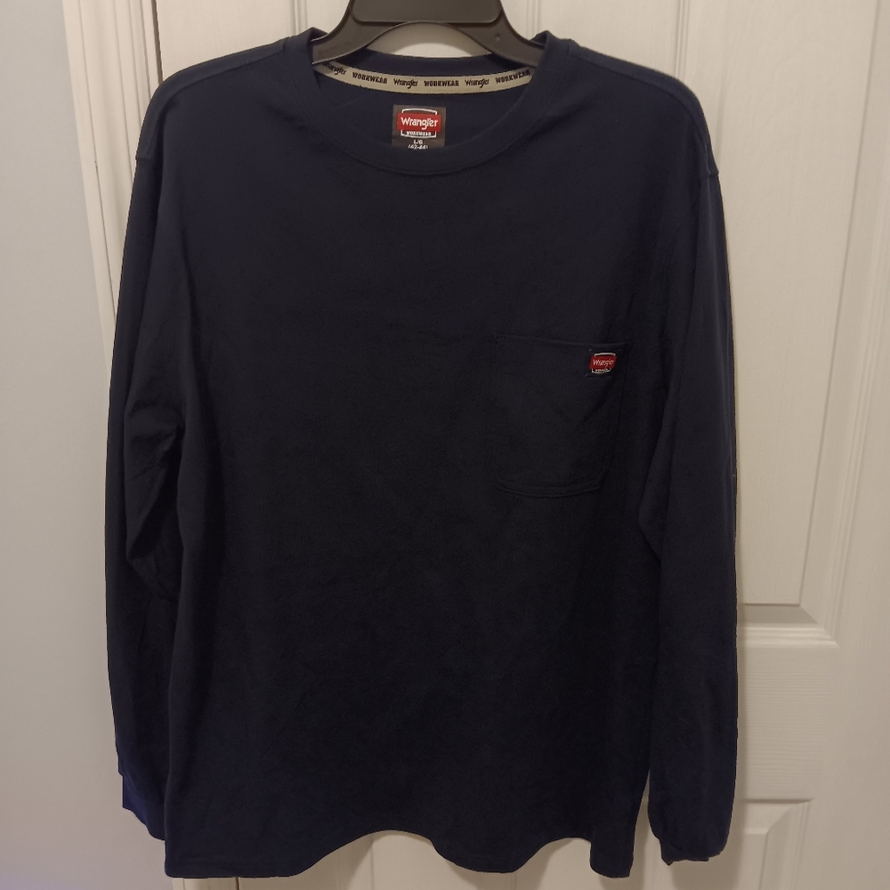 Wrangler Workwear Men's Long Sleeve Pocket Tee - Dark Blue. Large